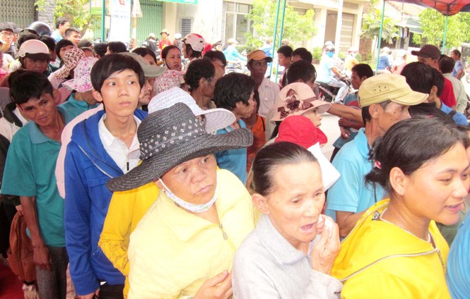 200 suất cơm siêu rẻ mỗi ngày cho người nghèo - ảnh 3